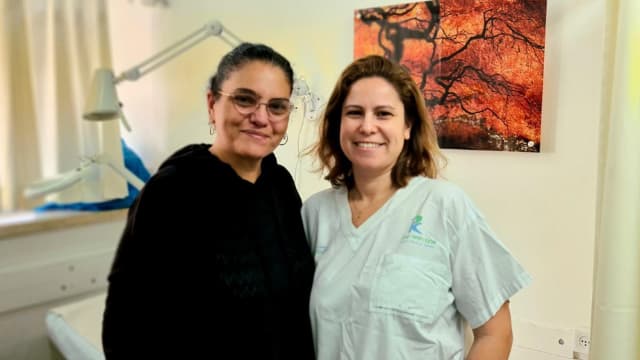 מימין: ד"ר בנקלר וקרן דהרי