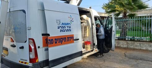 ניידת התיקונים ברחובות