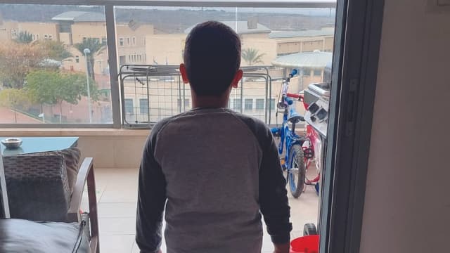 י' בביתו, השבוע. "הפניות נענו בשלילה"