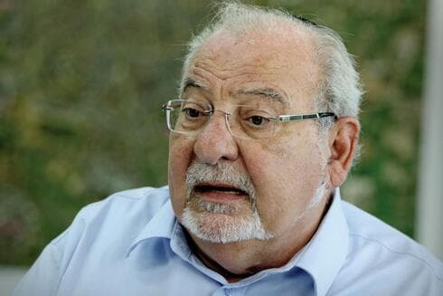 מלול. עצר את העבודות