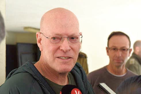 האב ירון