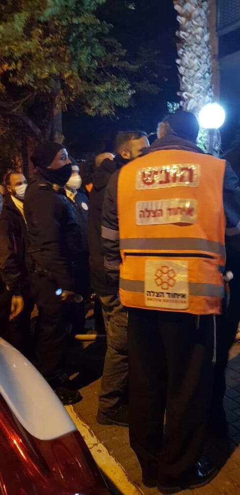 כוחות ההצלה בזירה