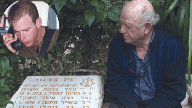 יונה ברגור לצד מצבת בנו יונה ברגור לצד מצבת בנו