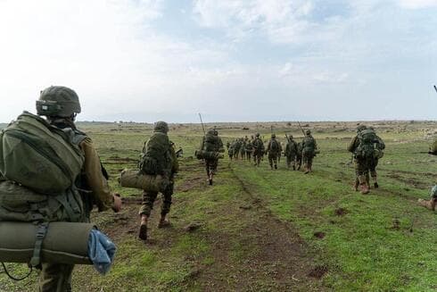 אימון חטיבת הצנחנים ברמת הגולן