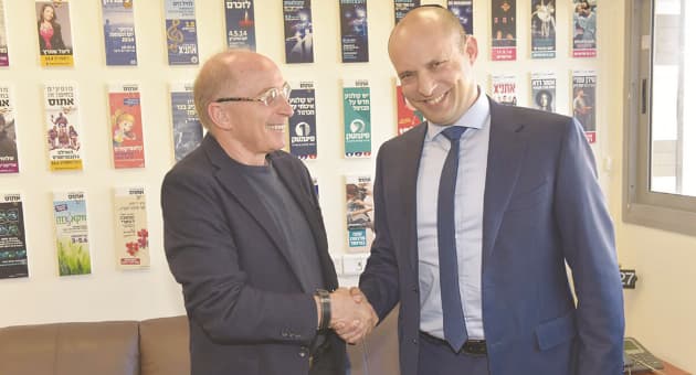 בממשלה יברכו על ההסכם. מפגש בנט כשר החינוך עם פרופ' רון רובין