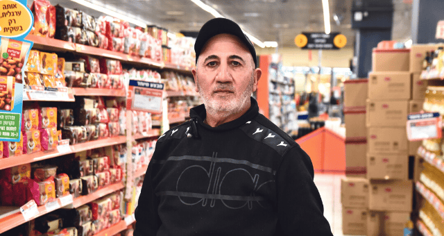"כשהוא פתאום השתעל, הבנתי שאני בכיוון הנכון וזה נתן לי כוח להמשיך". דניאלי בסניף ויקטורי