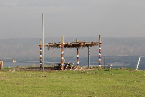 מיקום מדהים. הנוף לכנרת (צילום: יוסי וקנין) החווה 'עוז ותעצומות'
