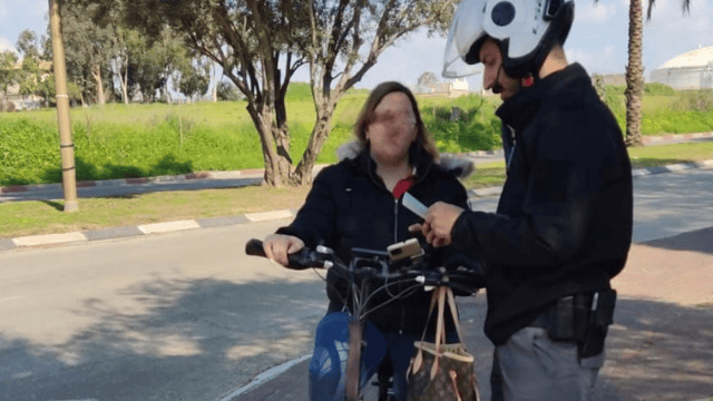 מבצע אכיפה בכפר סבא