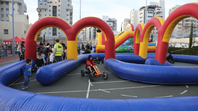 אירועי פורים ברחובות בעבר