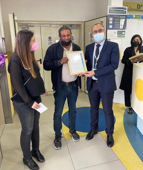 טריף בדר, מנחם מעודי ומורן, מנהלת מחלקת מיון ילדים 