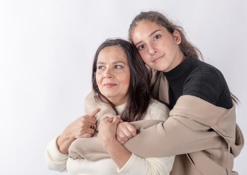 שיר אלון וענת כהן מנשה