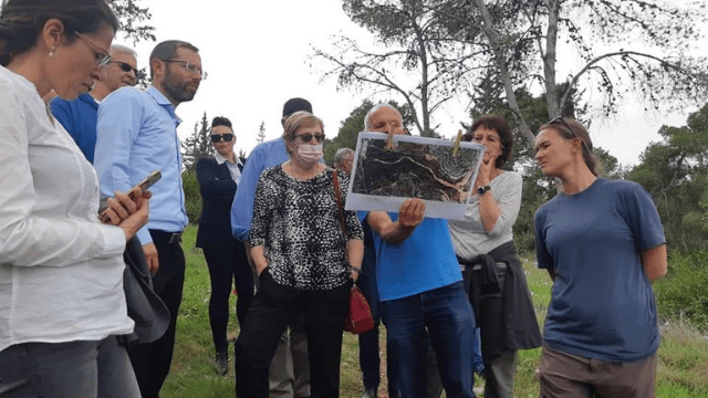 חברי ועדת הגבולות בשטח