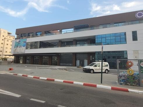 מרכז מסחרי חדש הדר גנים מרכז מסחרי חדש הדר גנים