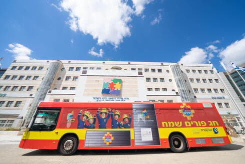 האוטובוס התחפש לכבאית