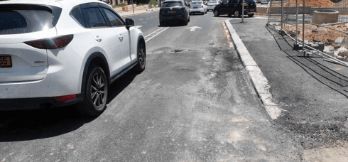 כביש משובש ברחוב לשם