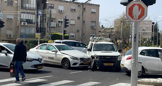 עומסי תנועה בצומת צבר