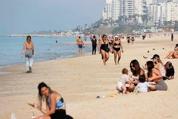 חם בבת ים. זה בדיוק מזג אוויר לים