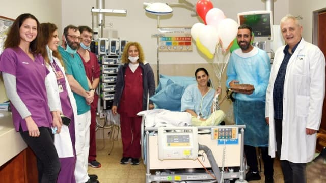 הילה אביסרור וצוות המחלקה