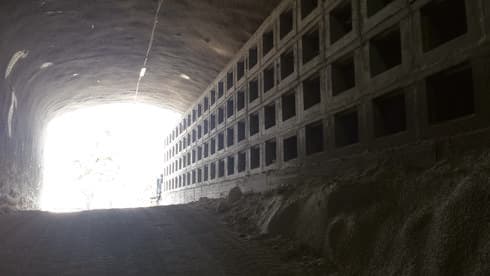 המנהרה בהר המנוחות בירושלים