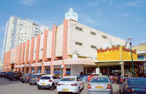 מרכז סביניה, השבוע