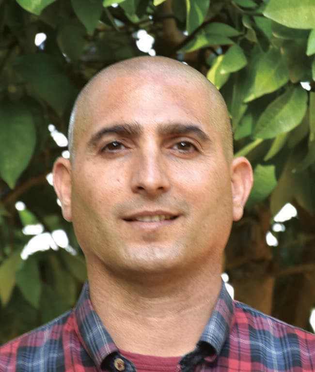 ד"ר מוטי זוהר