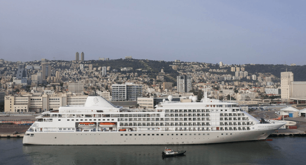 SILVER WHISPER