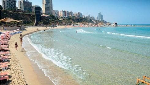 חוף סירונית. אהוב על הצרפתים 