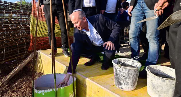טקס הנחת אבן הפינה 