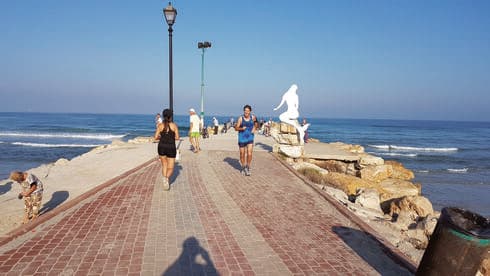 חוף הבתולה בקרית ים (צילום: י"א) חוף הבתולה בקרית ים