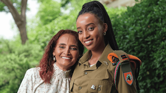 שמחה גתהון ובתה שקד