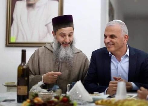 עם השר לשעבר משה כחלון