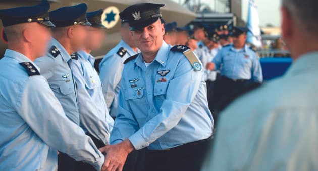 מפקד חיל האוויר הנכנס אלוף תומר בר