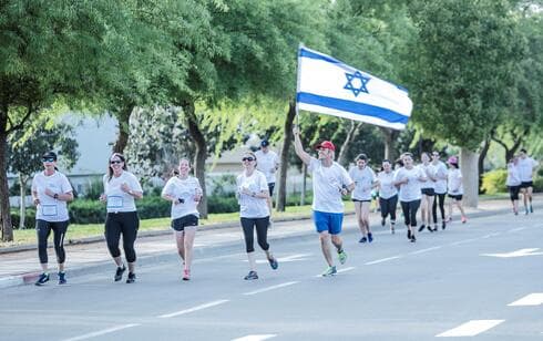 רצים לזכרם 