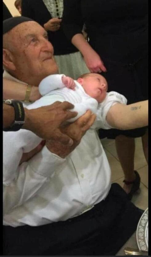 ר' משה לוי בברית נינו: "ניצח את היטלר"