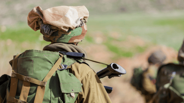 מעולם לא עזב את שדה הקרב