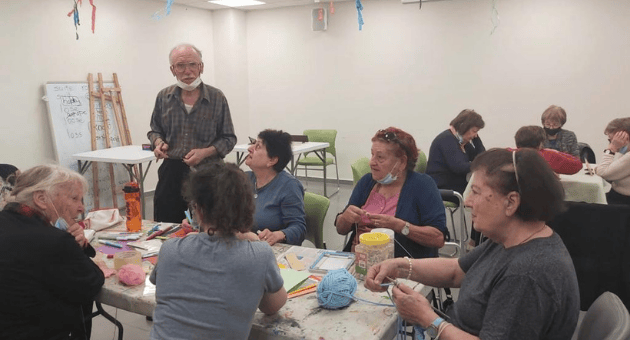 ניצולי שואה בעמך חיפה