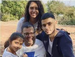 ערן, ליבי, עילאי ורותם ינקוביץ'