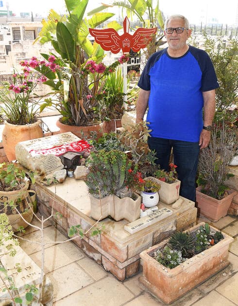 "הוא כל הזמן איתי". יואב מינץ
