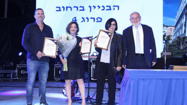 הזוכים במקום הראשון הזוכים במקום הראשון