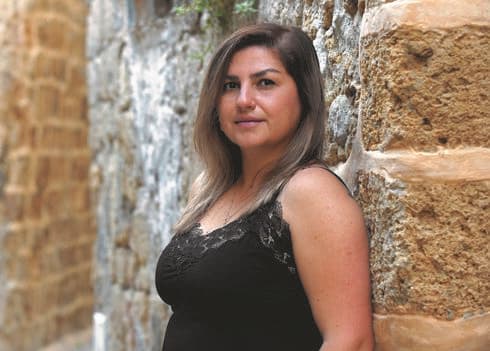 עדי קרנקורס. "הקריאה הפכה לתחביב מטורף שבא על חשבון שעות השינה שלי" (צילום: נחום סגל) עדי קרנקורס. "הקריאה הפכה לתחביב מטורף שבא על חשבון שעות השינה שלי"
