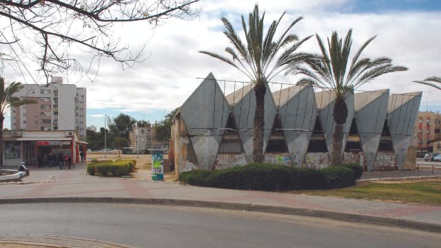 מתחם קולנוע אורות בשכונה ג' 