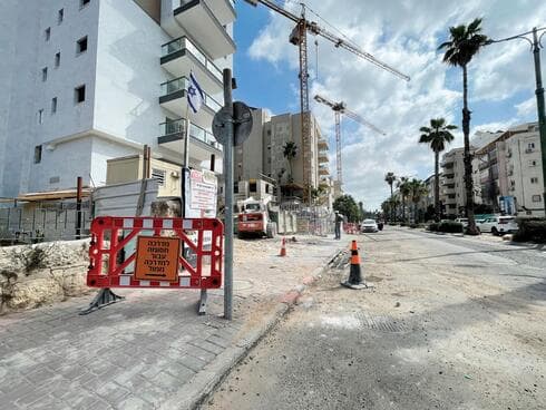 הכל בטון, בלי ריאות ירוקות. דרך יבנה