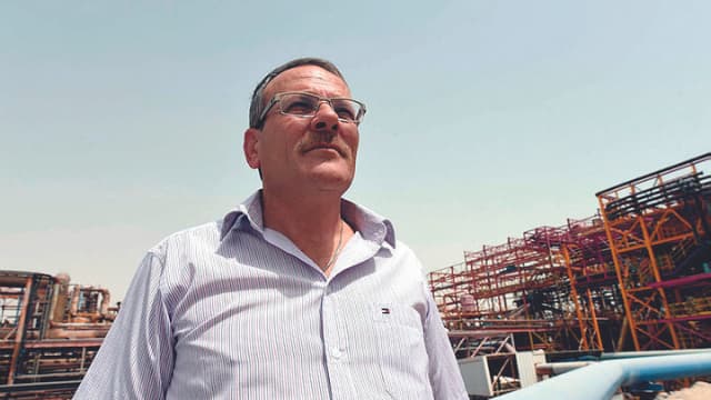 ארמונד לנקרי. מתפללים לשלומו 