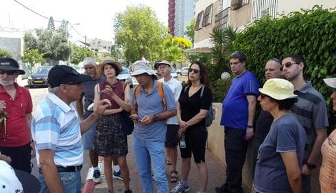 הליכות ג'ין בחולון