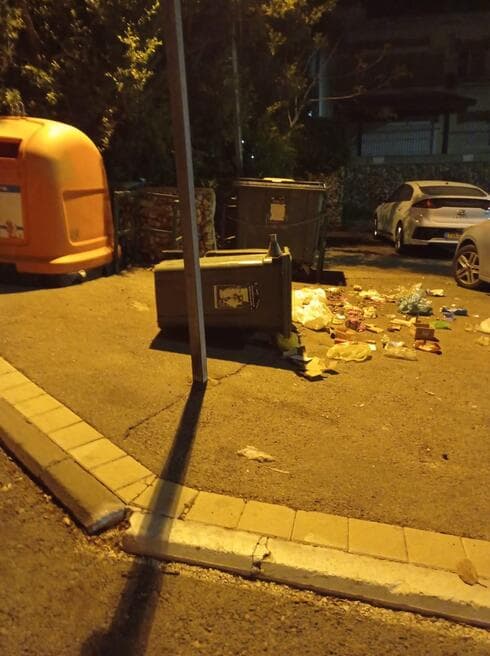 פגיעה ברכב מהפח אשפה