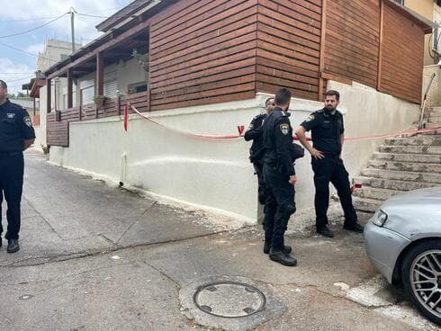 שוטרים בזירת האירוע