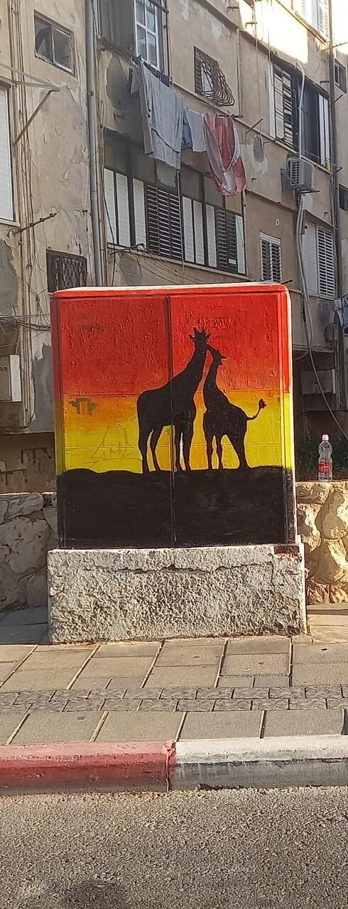 מוסיפים צבע לרחובות בת ים