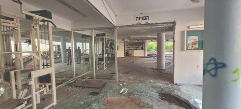 הכניסה המפוארת לקאנטרי (צילום: נחום סגל) קאנטרי גלי גיל