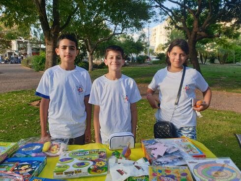 פרלמנט הילדים של חולון ביריד "שיחקת אותה"