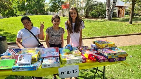 פרלמנט הילדים של חולון ביריד "שיחקת אותה"